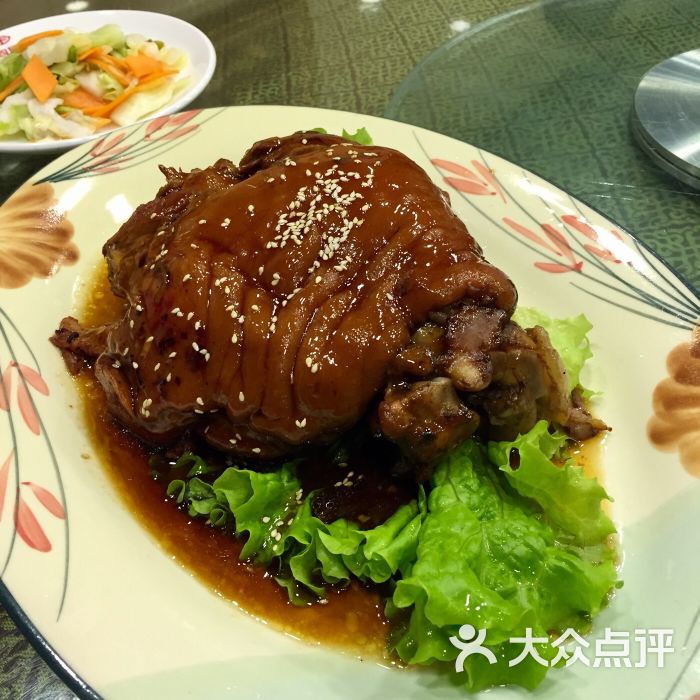 民芳肘子