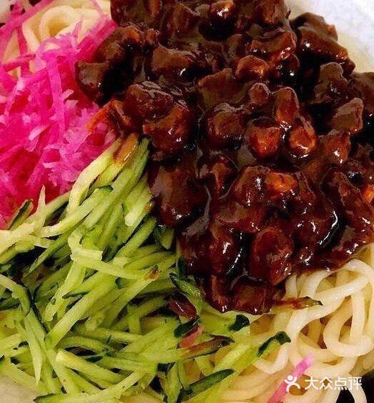 自制老北京炸酱面