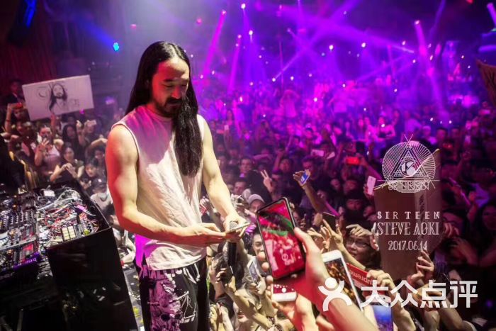 文龙经理(十三先生酒吧)上传的图片