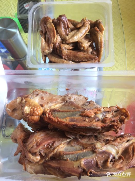 酱鸡架子