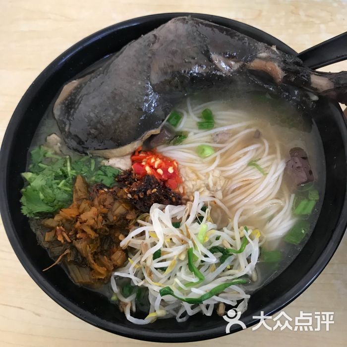 云味坊土鸡米线(曼听店)图片 - 第1张