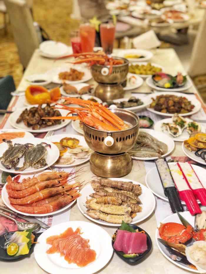芭菲盛宴环球美食袁家岗店