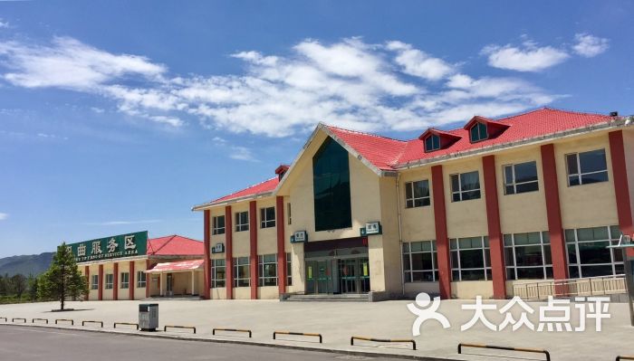 阳曲服务区停车场图片 第3张