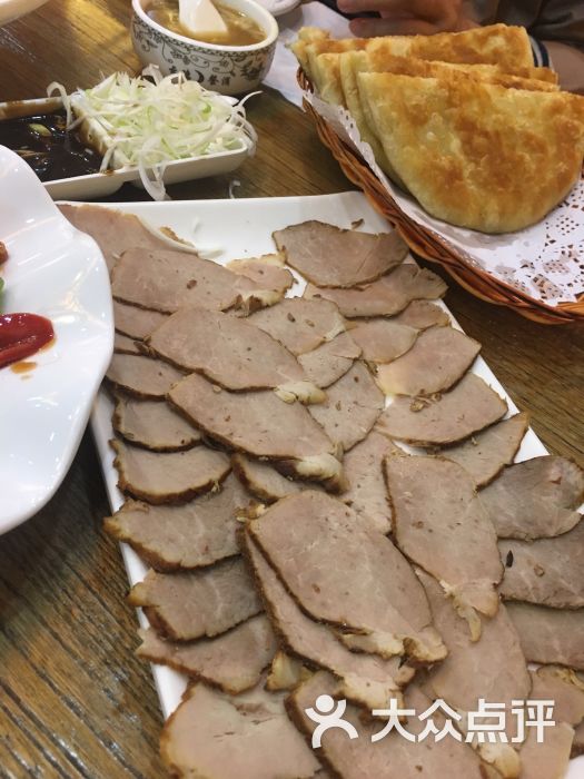 李连贵熏肉大饼(东大店)熏肉大饼图片 - 第2张