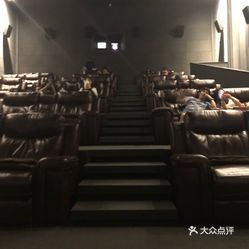 和朋友来cgv的gold class厅看动物世界～电影还可以,没有很surprise但