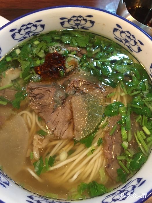招牌兰州牛肉面宽面