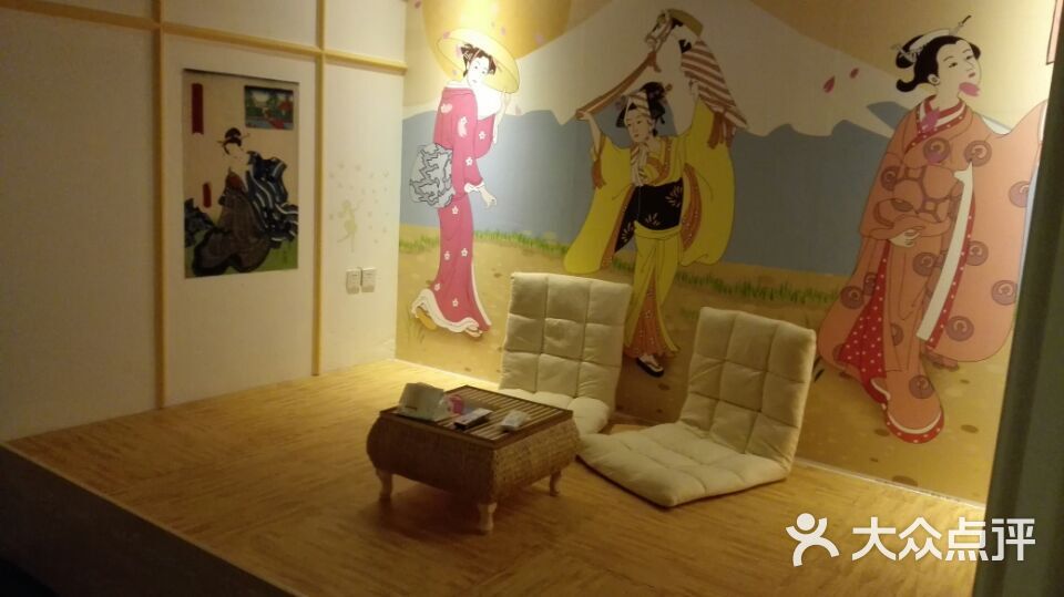 亚细亚asia桌游情侣私人影吧影院-图片-上海休闲娱乐-大众点评网