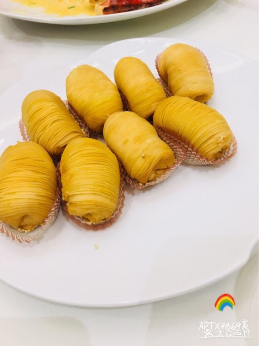 唐宫海鲜舫(汇京店)金牌榴莲酥图片 - 第486张
