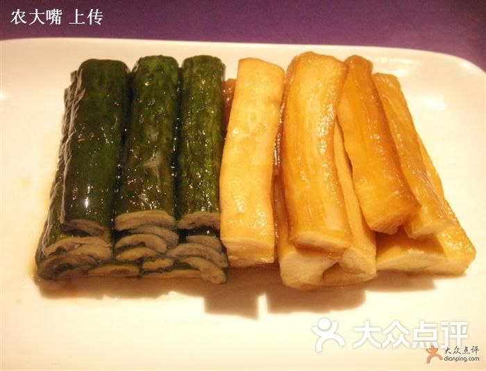 黄瓜酱萝卜双拼