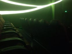 天幕新彩云国际影城-大飞无与伦比男食神的相