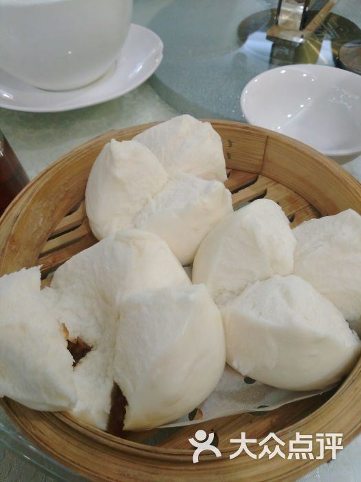 星福酒家:服务员态度不好,要了一个干烧伊.顺德