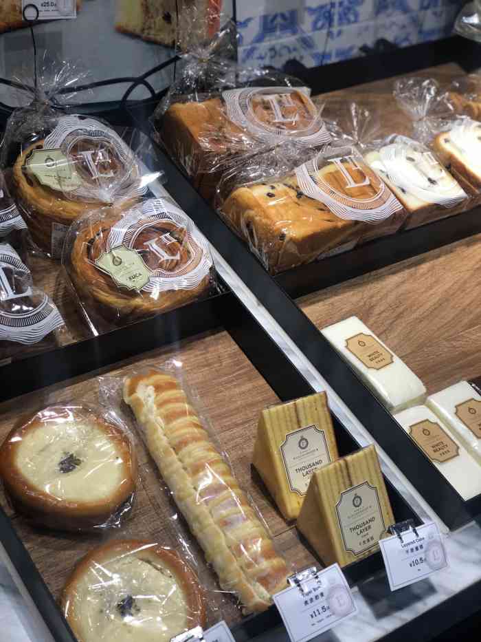 莉lillian bakery莲(火车站店)-"鲜乳酪布里欧面包一.