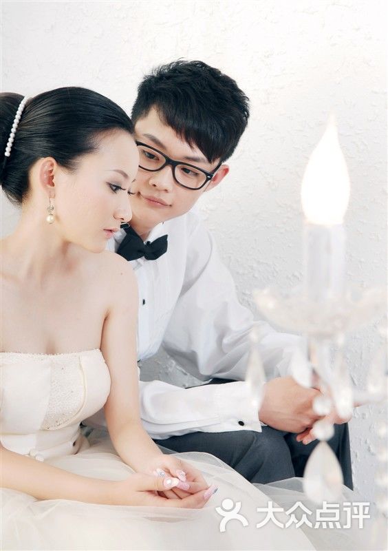 唯丽婚纱摄影_婚纱摄影