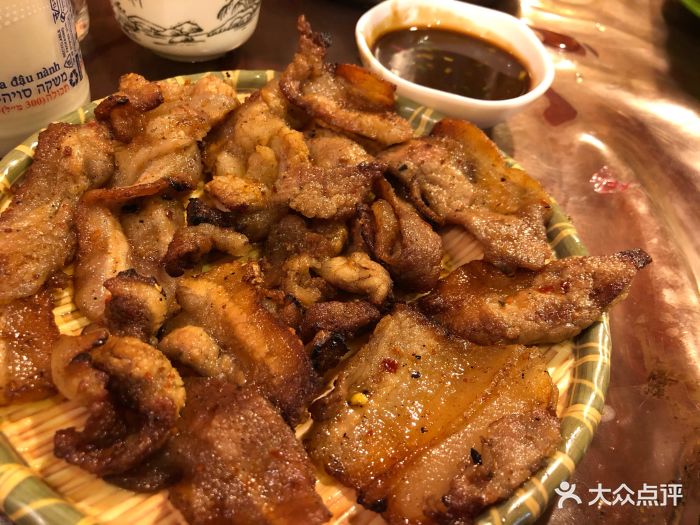 烤三线肉