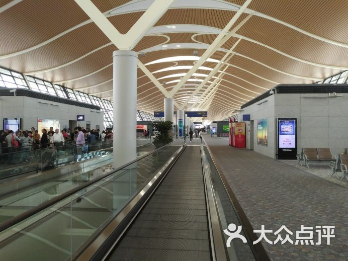 星巴克 浦东机场t2出发层图片 - 第3张