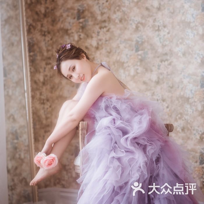 这朵女子婚纱摄影