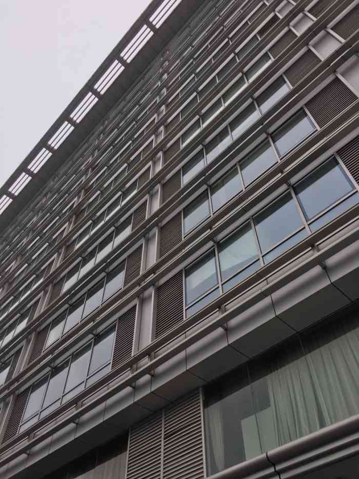 雍和大厦停车场