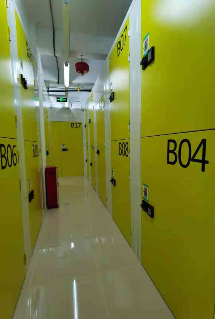 金刚迷你仓滨江中路店