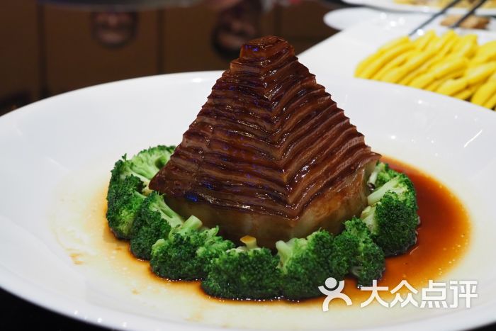 圣和府邸豪华精选酒店·悬铃阁中餐厅宝塔肉图片 第9张