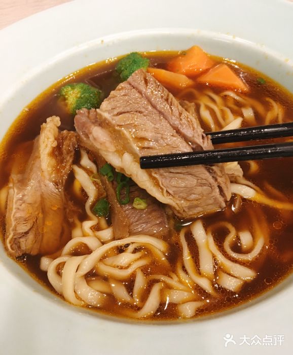 康师傅私房牛肉面(苏州中心商场店)康师傅金牌牛肉面图片