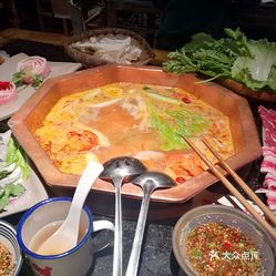 甲浦甲浦火锅人均消费_火锅卡通图片(3)