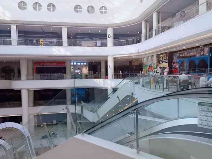 金爵万象商业广场-"【地理位置】:中兴左街2号(哈西后