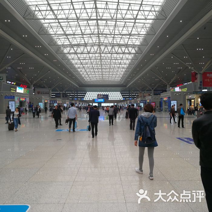 郑州东站