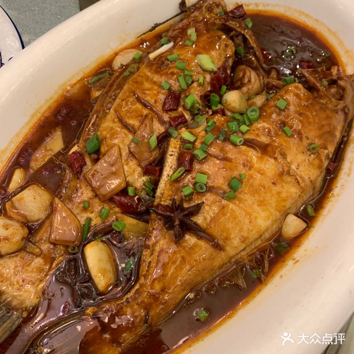 巷园84号私厨红烧扒皮鱼图片