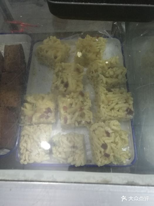 桂顺斋食品店萨其马图片