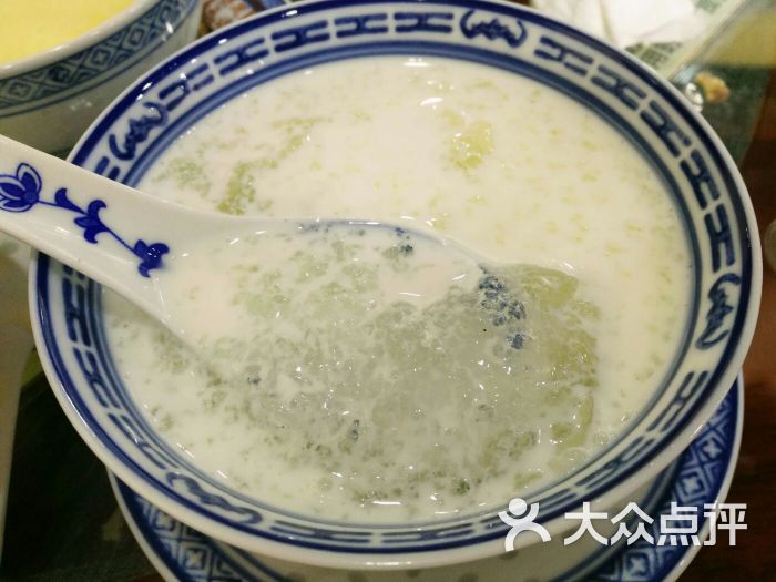 雪燕牛奶