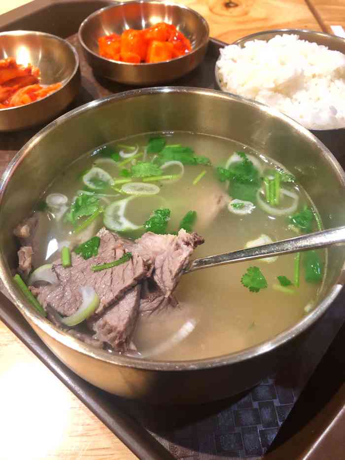 梨花中国朝鲜族牛肉汤饭-"中午出去购物,来惦记已久的