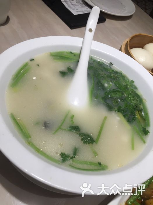 元茜鱼片豆腐汤