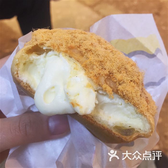 肉松泡芙
