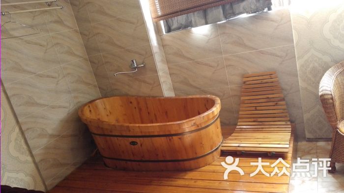 克丽缇娜:要给飞飞老师涨工资哦 手法.杭州丽人