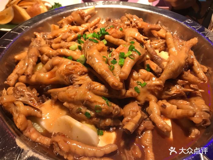 胖哥俩肉蟹煲(华润1234店)鸡爪煲图片