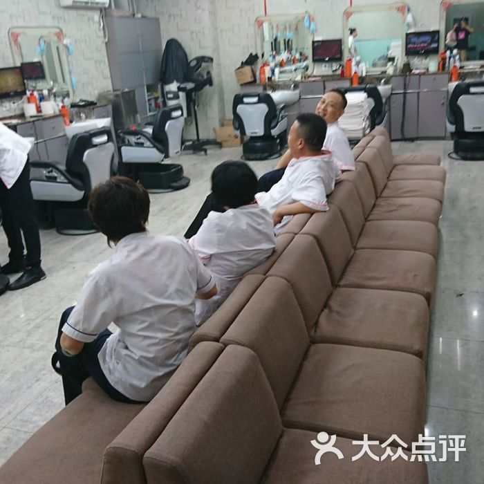 四联美发