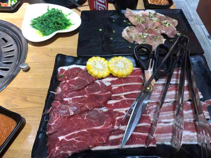 喜牛家炭火烤肉坊中大店