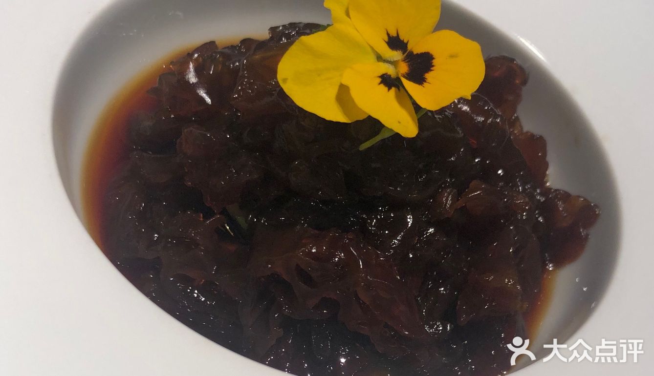 这下又要重3斤,但为了古法蒸东星斑,象拔蚌过桥,我无怨无悔