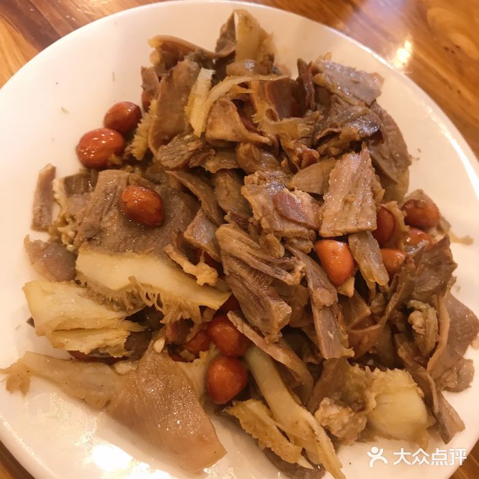 汤品牛肉凉拌牛杂图片