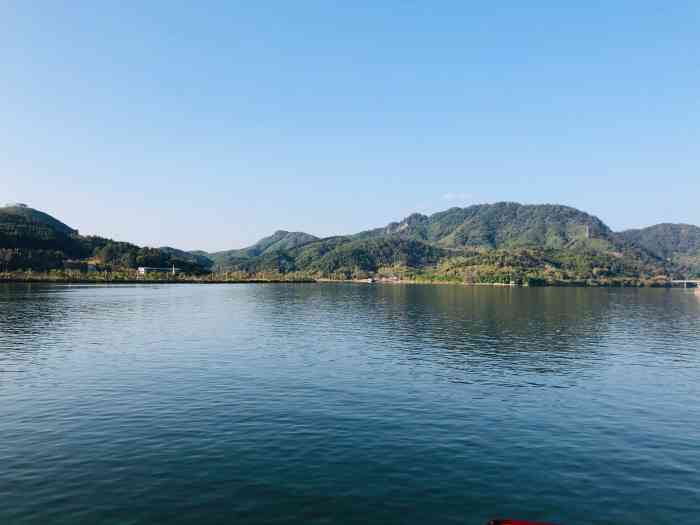 浈阳坊旅游小镇-"英德浈阳峡旅游小镇是旅游生态养生.