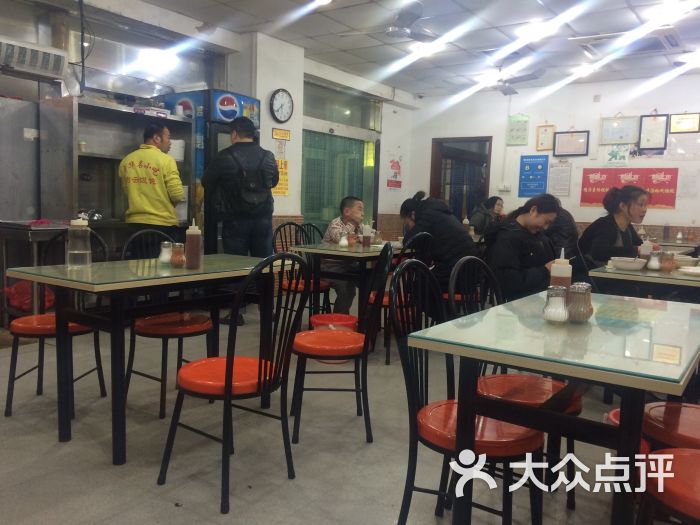 吉云快餐店(东山路-环境图片-青岛美食-大众点评网