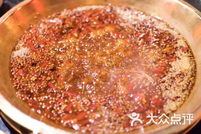 巴蜀大宅门火锅(北门大桥店)牛油红汤锅底图片 - 第3张