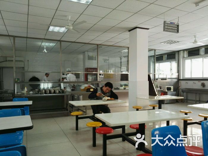 北京电子科技职业学院餐厅图片 - 第1张