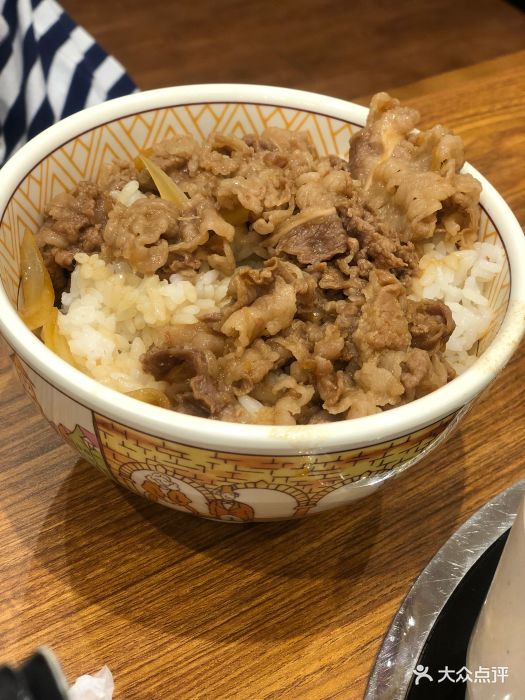 牛肉丼