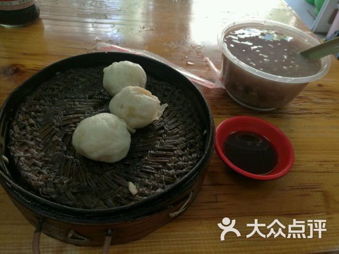 陈记正宗小笼包