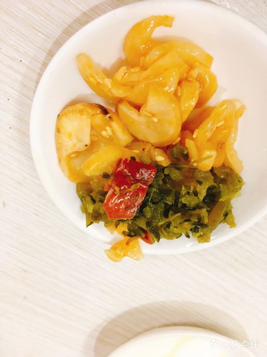 做了一番抉择来吃茶山白餐厅,路上还指定飞.卡美食黑汤面看见杭州图片