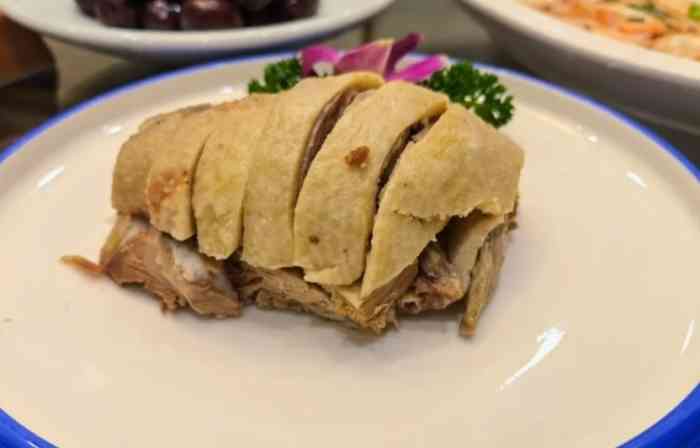 娘舅大石头宁波菜(宝山路店"清明节去宁波北仑 看了看附近的餐馆.