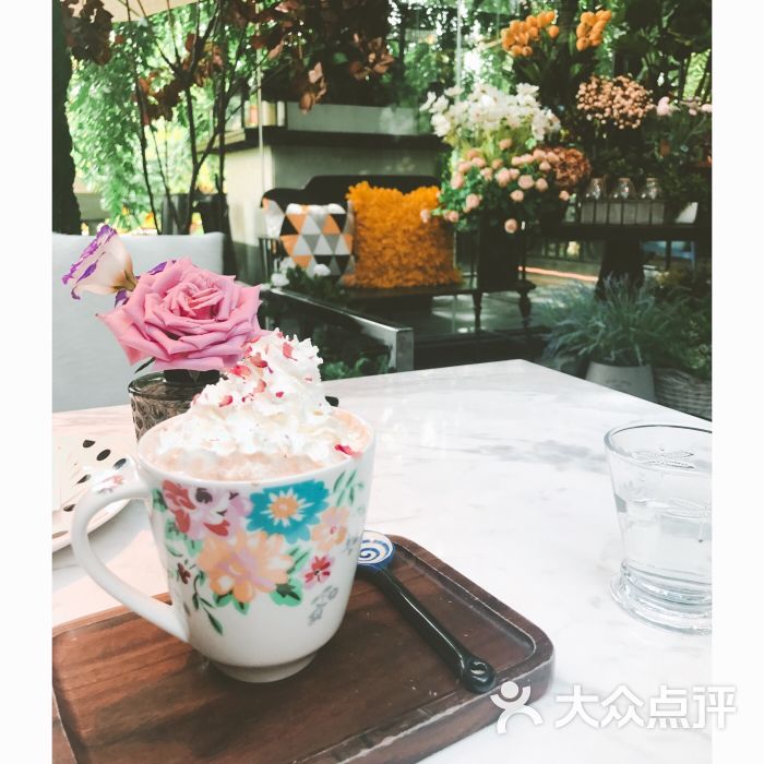 初见鲜花咖啡图片 - 第6张