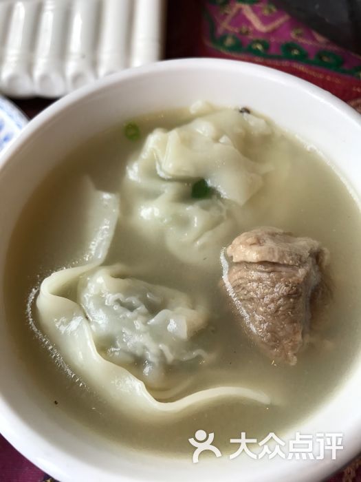 馄饨老鸭汤