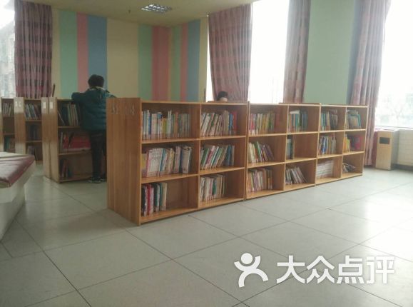 郑州市二七区图书馆